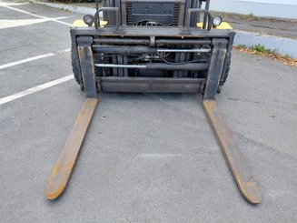 Four wheel front forklift Yale GDP60VX - 12