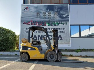 Four wheel front forklift Caterpillar GP20N
