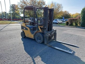 Four wheel front forklift Caterpillar GP20N