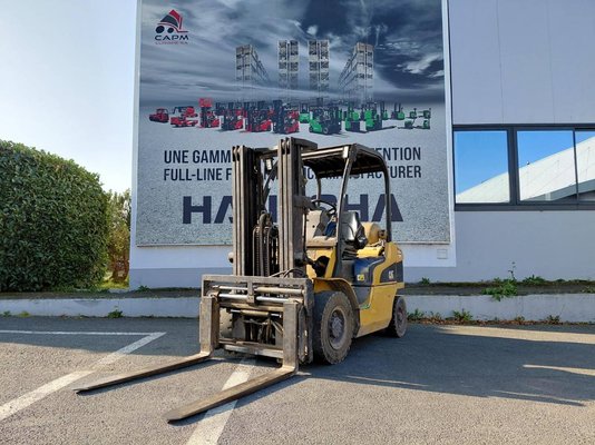 Four wheel front forklift Caterpillar GP20N - 1