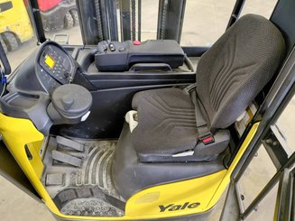 Reach truck Yale MR14