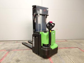 Pedestrian pallet stacker Hangcha CDD16-XT1-SIL