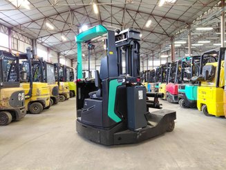 Multi-directional retractable mast reach truck Mitsubishi RBM25N2