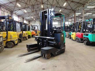 Multi-directional retractable mast reach truck Mitsubishi RBM25N2