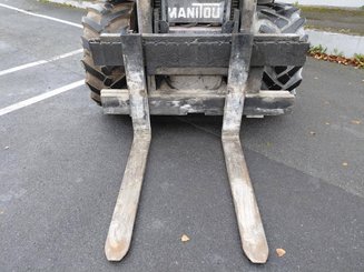 All-terrain forklift Manitou MC50