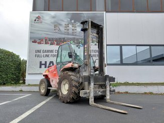 All-terrain forklift Manitou MC50