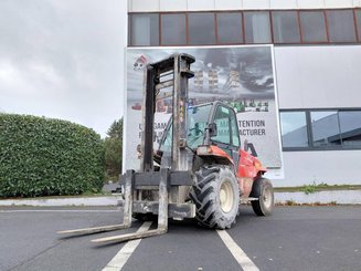 All-terrain forklift Manitou MC50