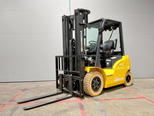 Four wheel front forklift Hangcha XE20i (CPD20-XEY2HA-SI)  - 1