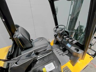 Four wheel front forklift Hangcha XE35i (CPD35-XEY2HA-SI)