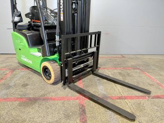 Three wheel front forklift Hangcha XC3-20i (CPDS20-XCY2G-SI) - 6