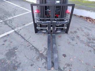 Four wheel front forklift Hangcha XF25D-2 (CPCD25-X2H7F1)