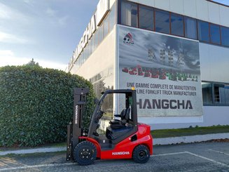 Four wheel front forklift Hangcha XF25D-2 (CPCD25-X2H7F1)
