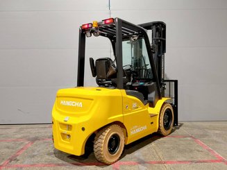 Four wheel front forklift Hangcha XE35i (CPD35-XEY2HA-SI)