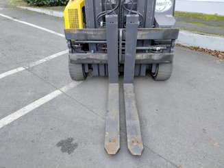 Multidirectional sideloader Combilift C4000