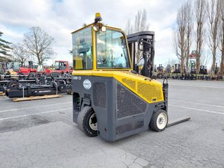 Multidirectional sideloader Combilift C4000