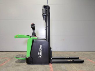 Stacker truck with folding platform Hangcha CDD16-XT1S-SiL