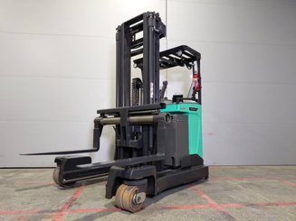 Multi-directional retractable mast reach truck Mitsubishi RBM25 N3